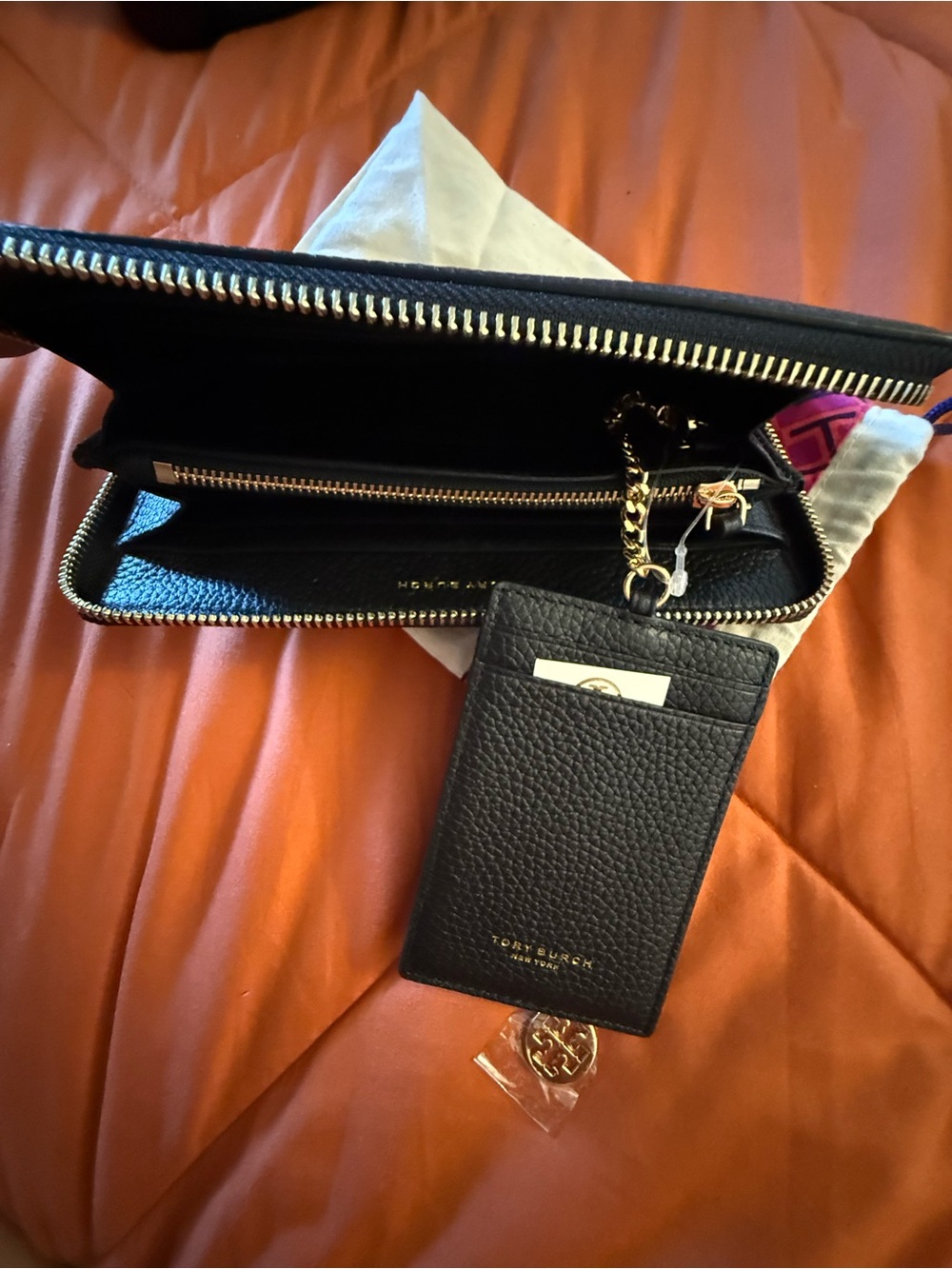 Tory Burch Black Pebbled Leather Zip-Around Wallet with Gold Logo Charm - Picture 3 of 5